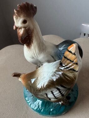 Vintage Ceramic Rooster & Hen Figurine - Brown, Cream & Blue - 6”x3”